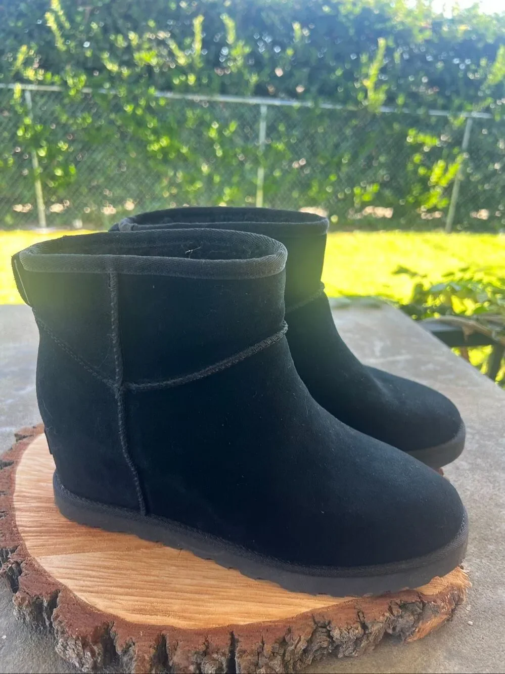 Ugg Femme Mini Wedge Suede Sherpa Bootie Black Size 9